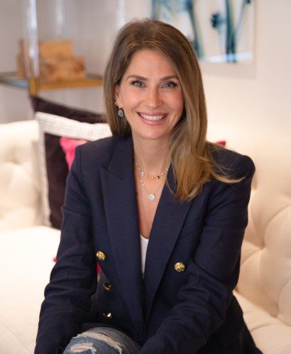 Headshot of Lauren Freeman Roth smiling